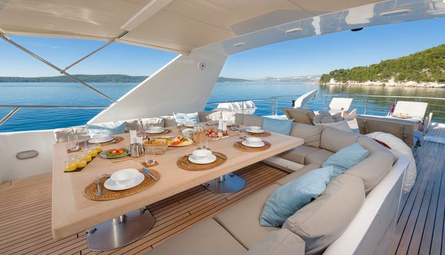 MOONRAKER II yacht charter 4