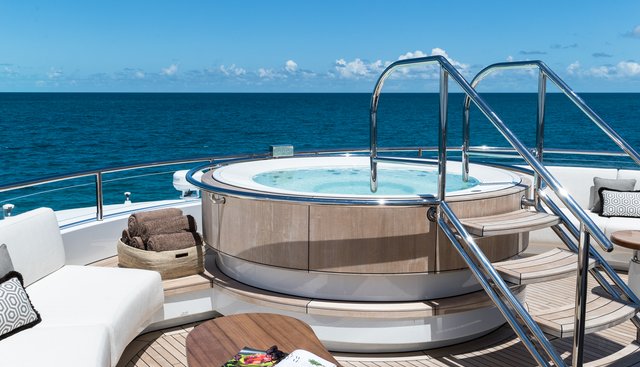 CALEX yacht charter 4