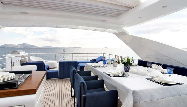 MEMORIES TOO yacht charter 4