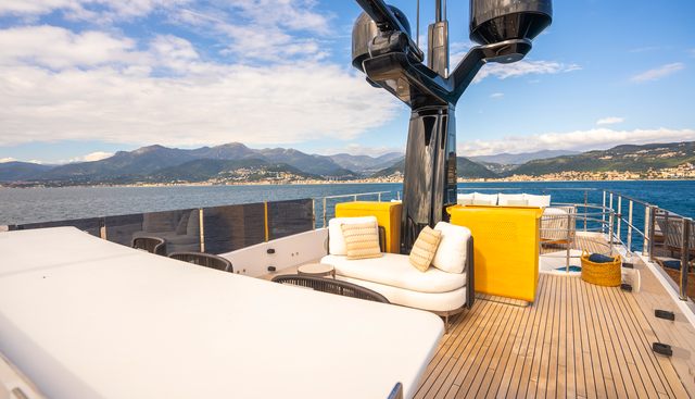 RARE GEM yacht charter 4