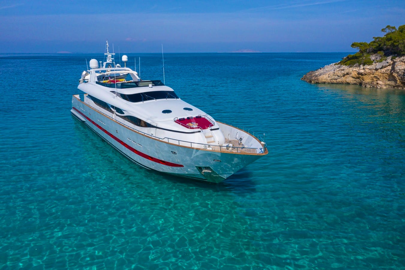 GLAROS YACHT CHARTER yacht charter