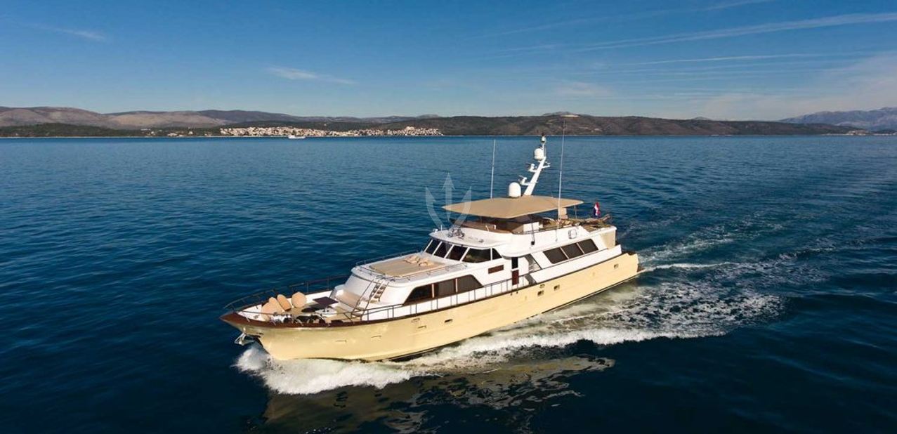 AURIANE YACHT CHARTER yacht charter