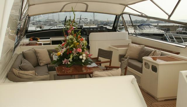 EDEN ERINA yacht charter 4