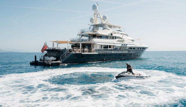 RENEGADE yacht charter 5