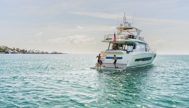 BAZINGA yacht charter 5
