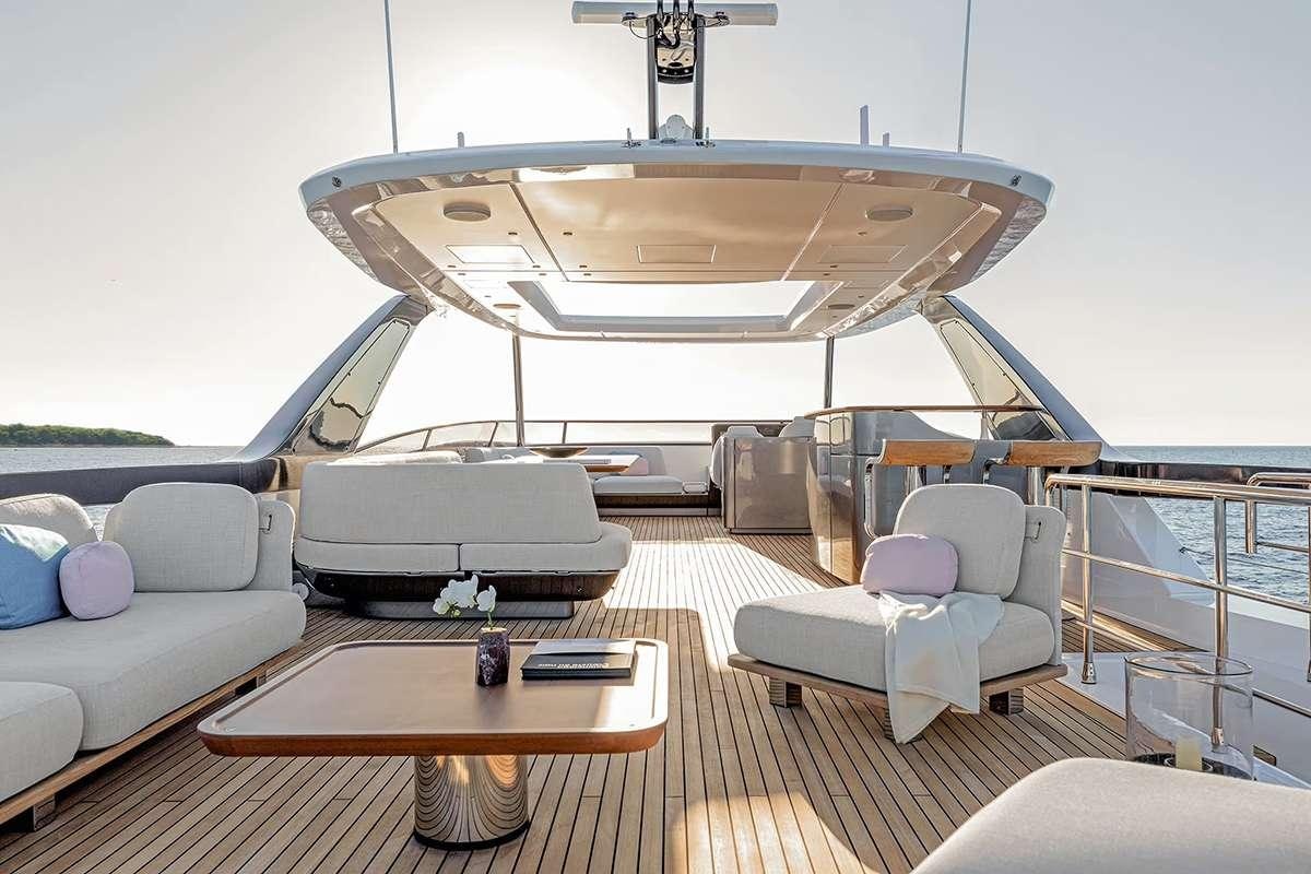 ALADDIN SANE yacht charter 3