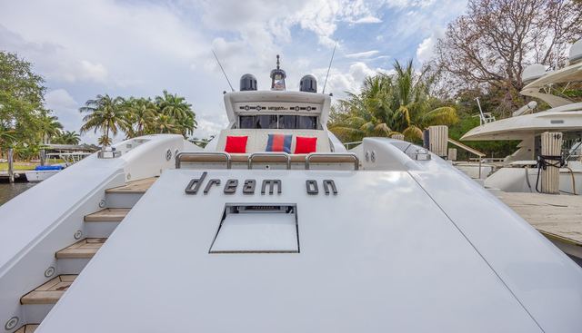 DREAM ON yacht charter 4