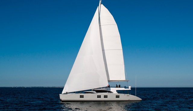 IPHARRA yacht charter 3