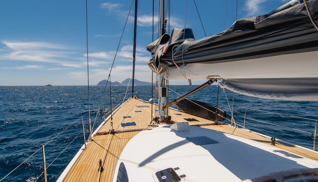 FETCH IV yacht charter 3