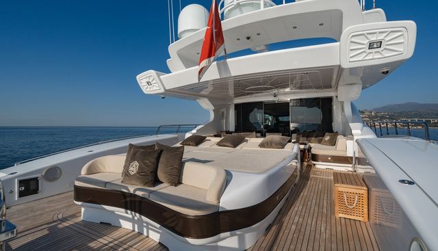 BLUE AZUR yacht charter 3