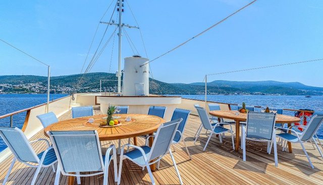 ELARA 1 yacht charter 5
