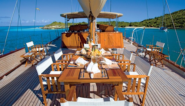 TIZIANA yacht charter 4