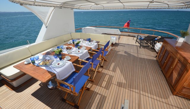CAMELLIA I yacht charter 4