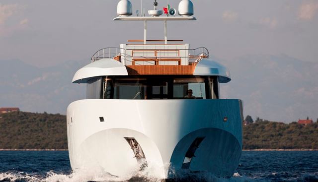 KANGA yacht charter 3