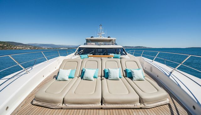 LADY VOLANTIS yacht charter 3
