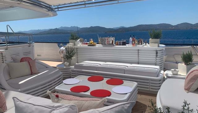 VIRGINIAN yacht charter 3
