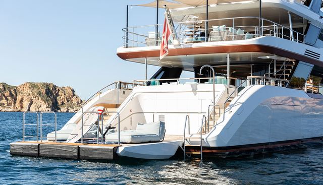 EH2 yacht charter 5