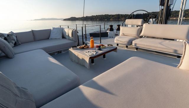WONDERFUL yacht charter 3