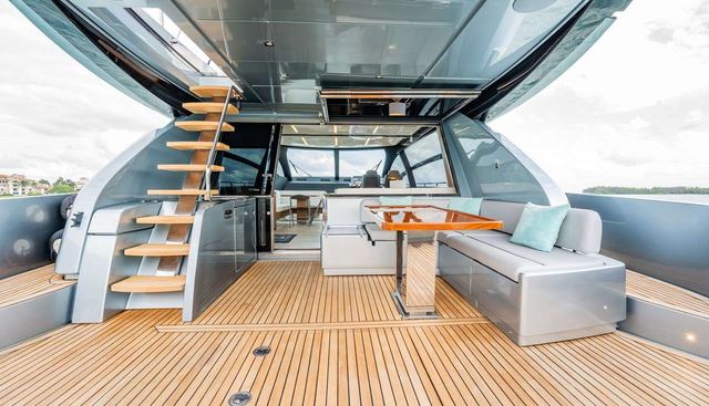 RECREATIONAL USE yacht charter 3