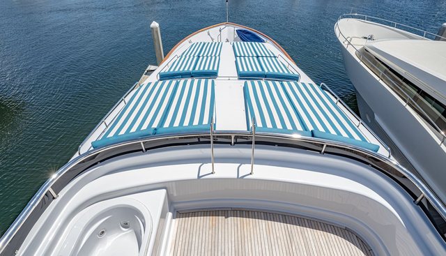 SHALIMAR yacht charter 2