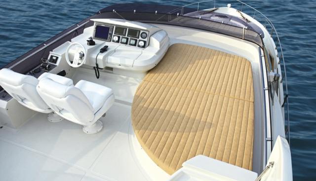JACO yacht charter 5