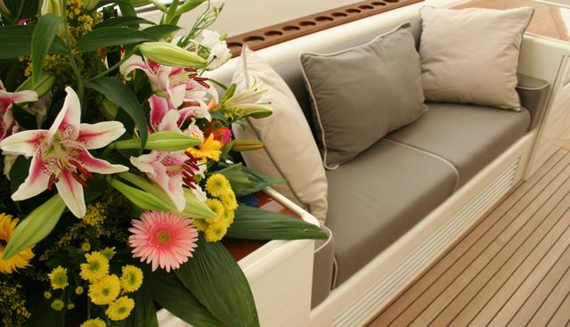 EDEN ERINA yacht charter 5