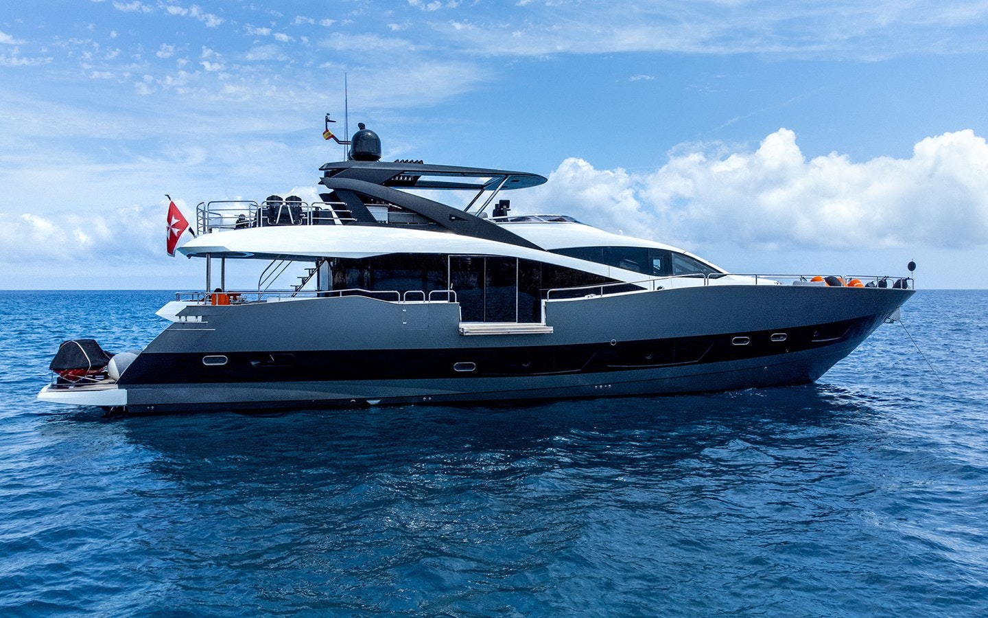 MIRKA yacht charter 2