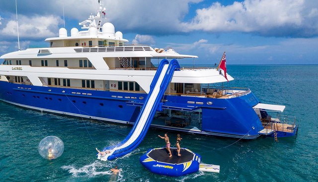 LAUREL yacht charter 5