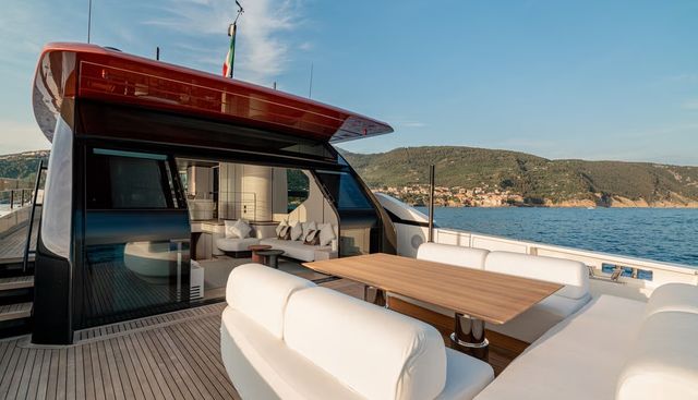 FORZA QUIETA yacht charter 3