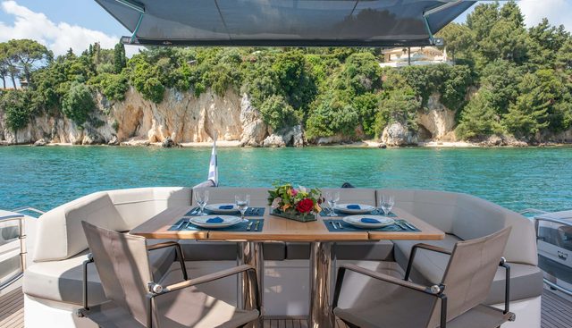 FAR & AWAY yacht charter 5