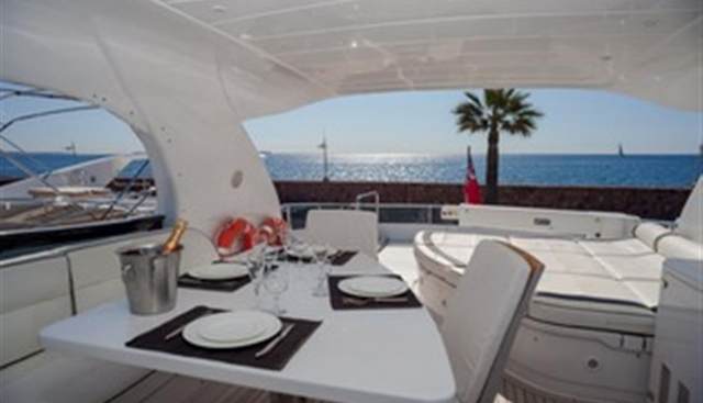 TEMPTATION DELTA yacht charter 3