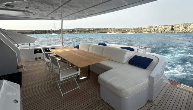 ALTVS yacht charter 5