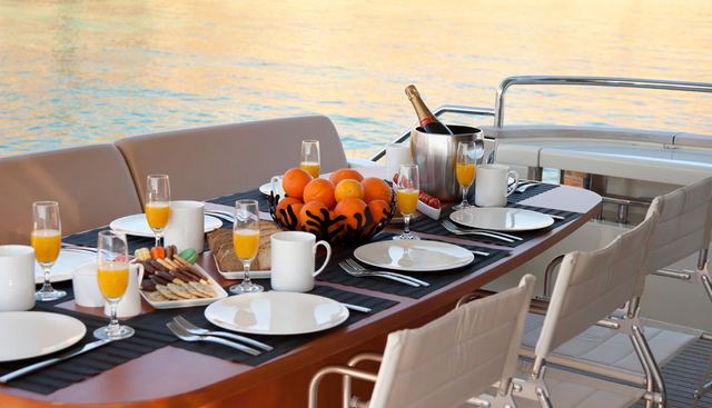 SELFIE yacht charter 5