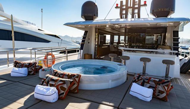 CAROBELLE yacht charter 3