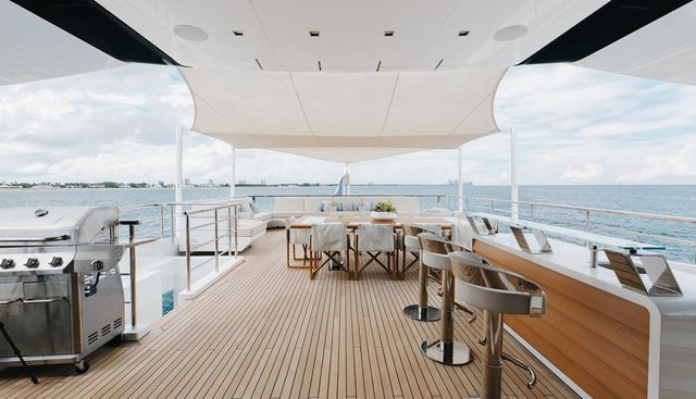 VELOCITY yacht charter 4