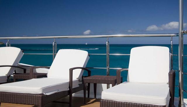 ELEGANT 007 yacht charter 4
