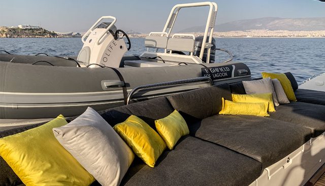 DUOLIFE yacht charter 2