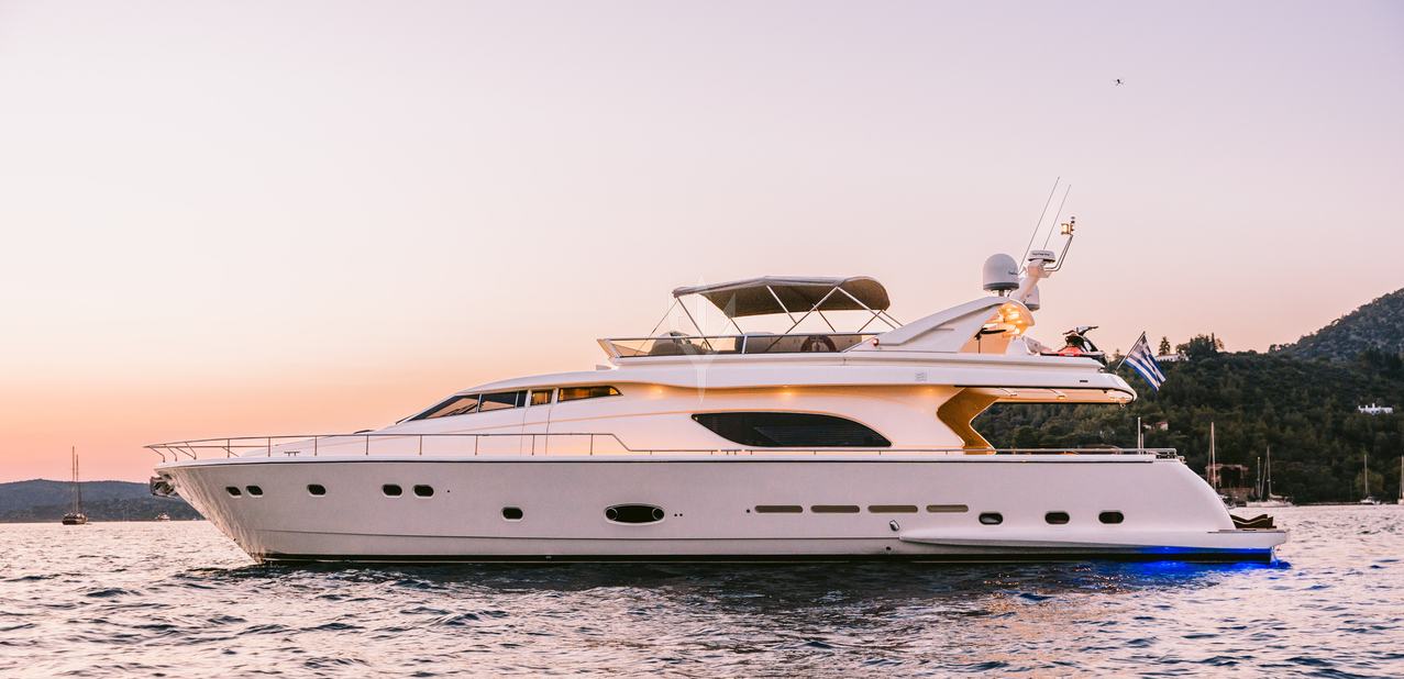 OXYGEN 8 YACHT CHARTER yacht charter