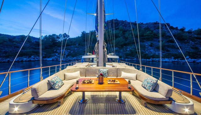 BLUE HEAVEN yacht charter 4