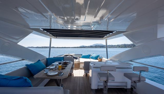 SHINE R yacht charter 4