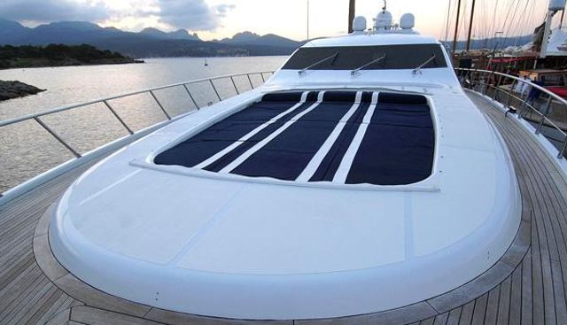 SHELLONA yacht charter 3