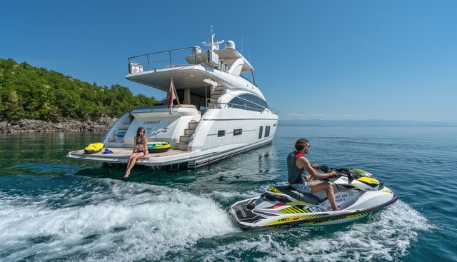 LARIMAR II yacht charter 5