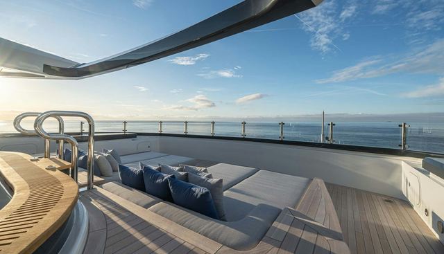 MALIA yacht charter 4