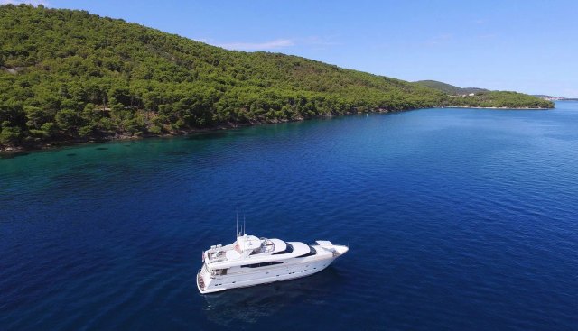 LADY MARCELLE yacht charter 5