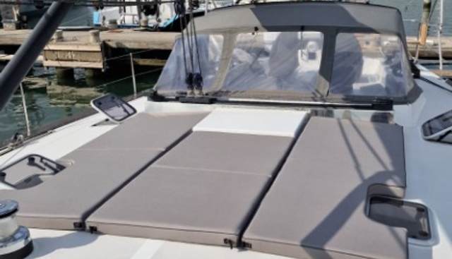 MAGIA 2 yacht charter 3