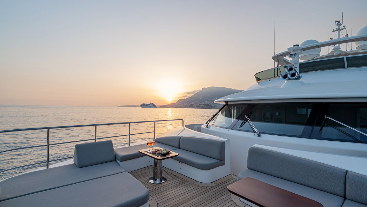 EDESIA yacht charter 4