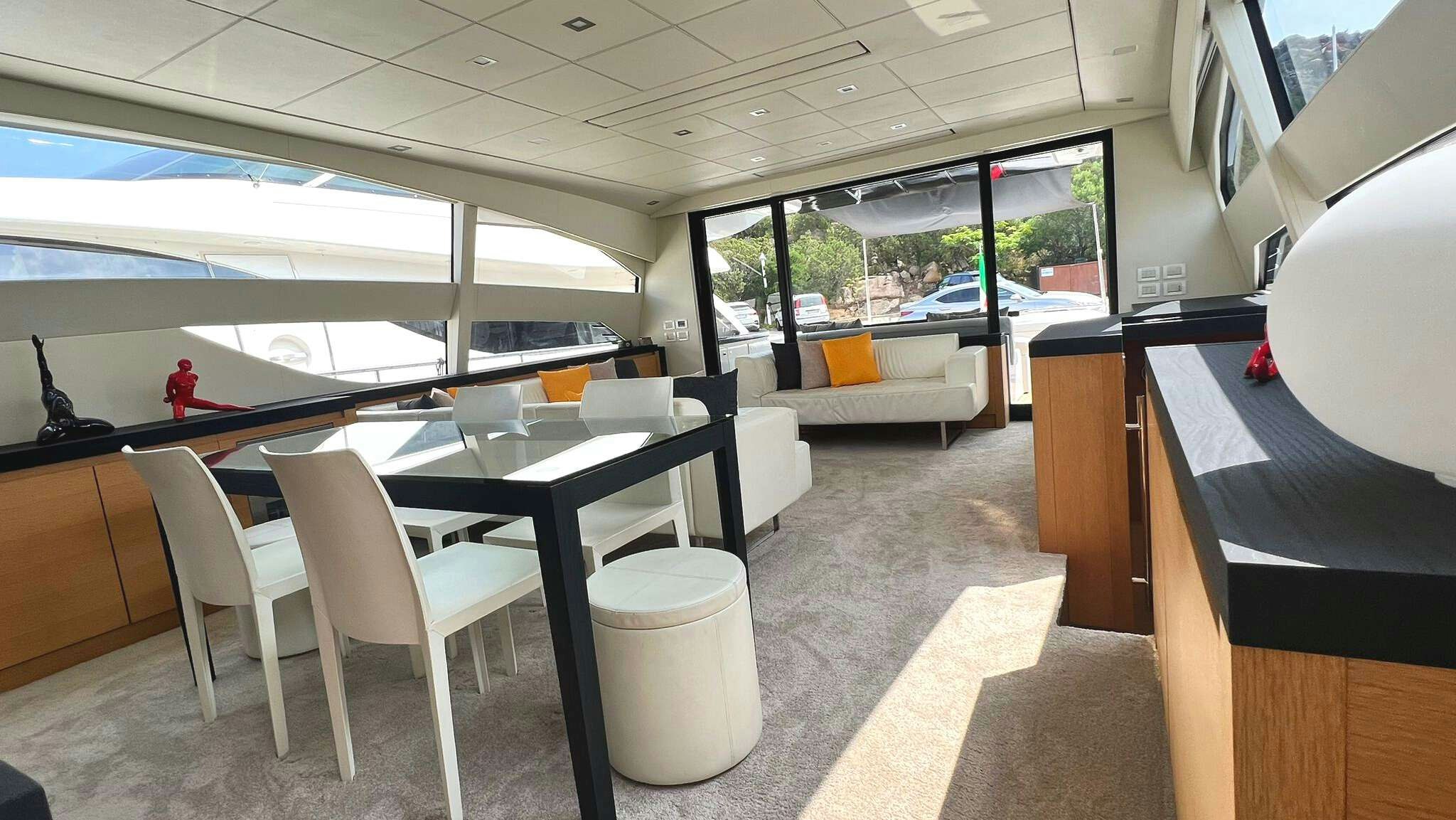 THYKE III yacht charter 4