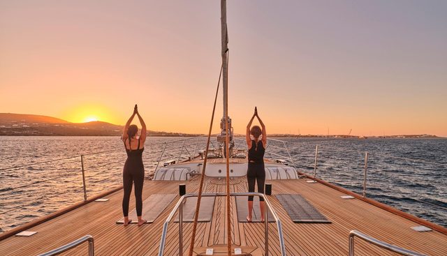 BURRASCA yacht charter 5