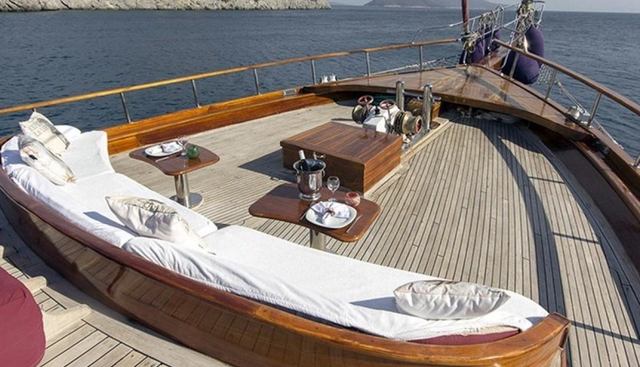 DREAMLAND yacht charter 4
