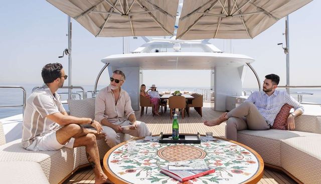 BOMBAY yacht charter 3